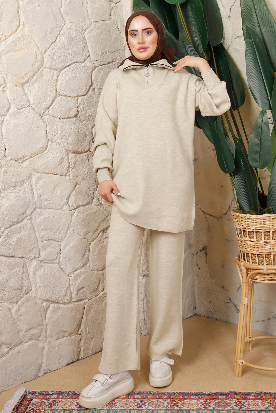 Hijab clothing BEIGE KNITWEAR PANTS SUIT WITH ELASTIC WAIST T 4208