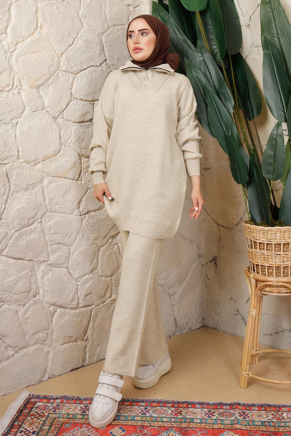 Hijab clothing BEIGE KNITWEAR PANTS SUIT WITH ELASTIC WAIST T 4208