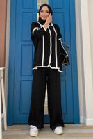 Tesettür giyim SİYAH TRİKO PANTOLONLU TAKIM T 50332