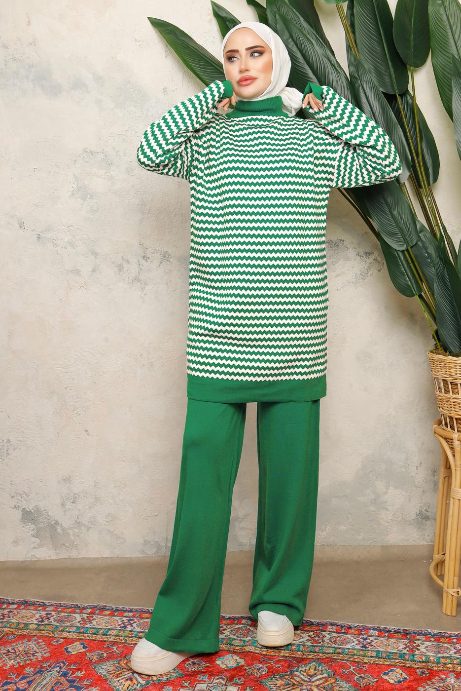Tesettür giyim YEŞİL ZİKZAK DESENLİ BOĞAZLI YAKA PANTOLONLU TAKIM T 5108