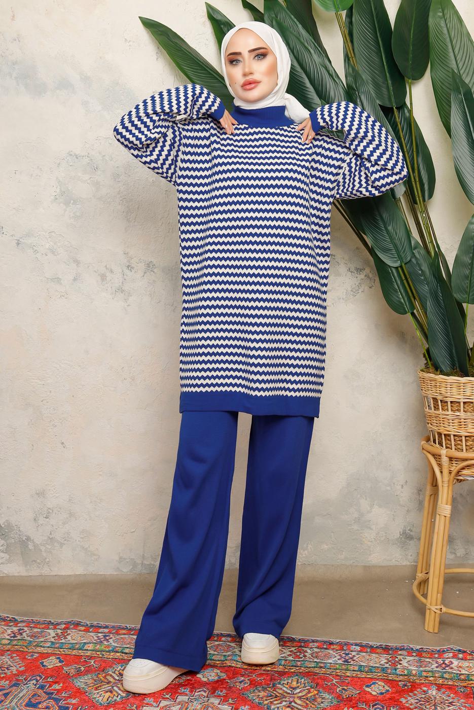 Tesettür giyim LACİVERT ZİKZAK DESENLİ BOĞAZLI YAKA PANTOLONLU TAKIM T 5108