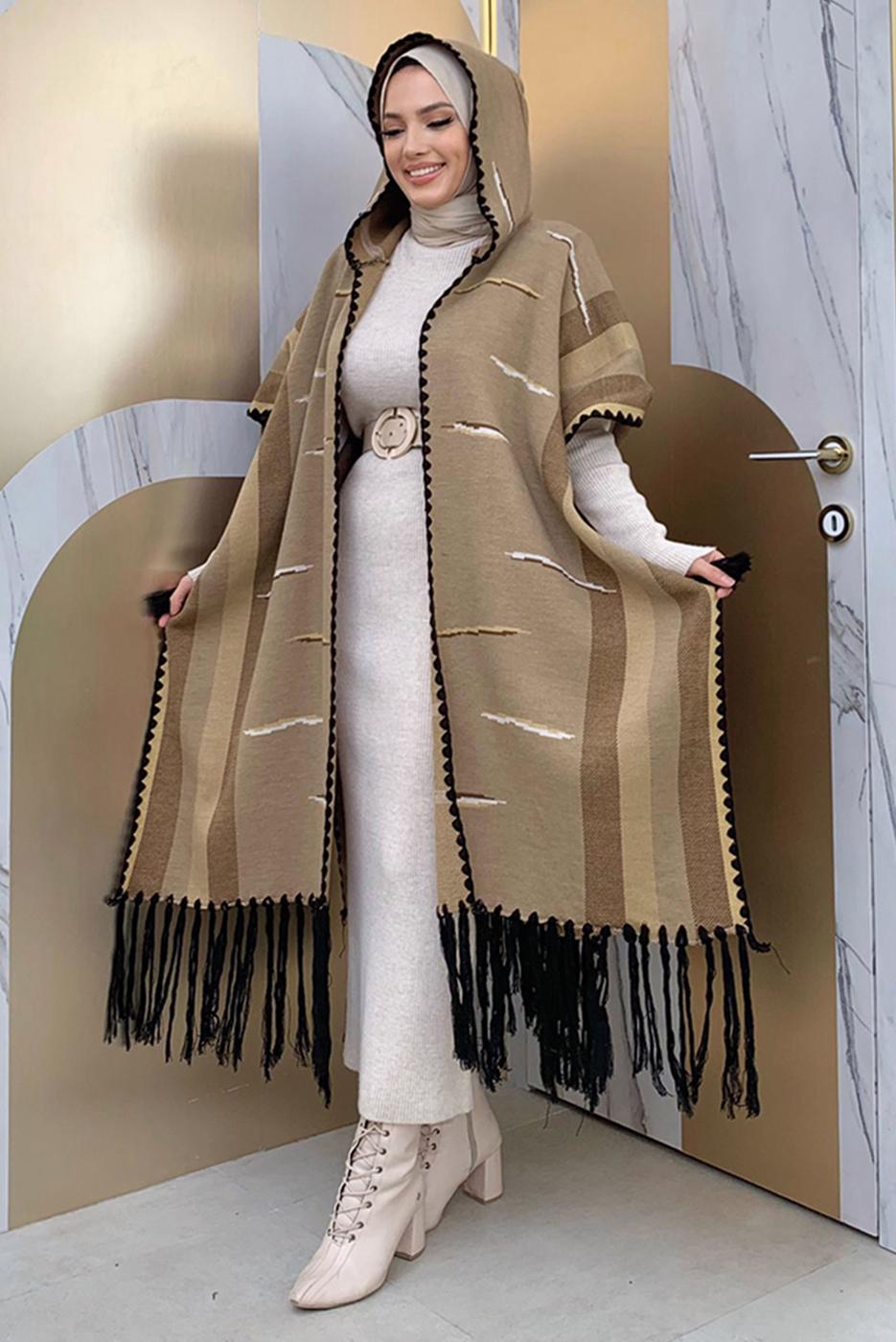 Vêtements hijab VISON PONCHO EN MAILLE À CAPUCHE T 6061