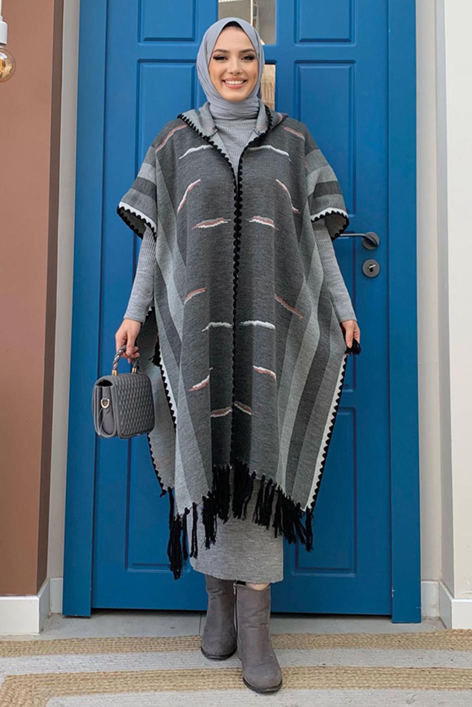 Tesettür giyim GRİ KAPÜŞONLU TRİKO PANÇO T 6061