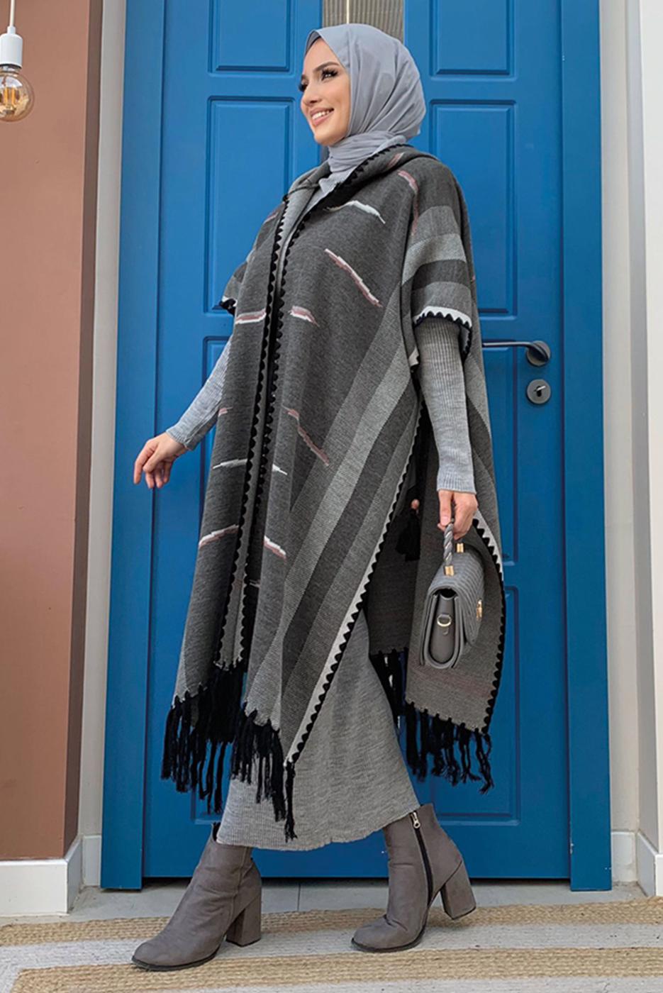 Tesettür giyim GRİ KAPÜŞONLU TRİKO PANÇO T 6061