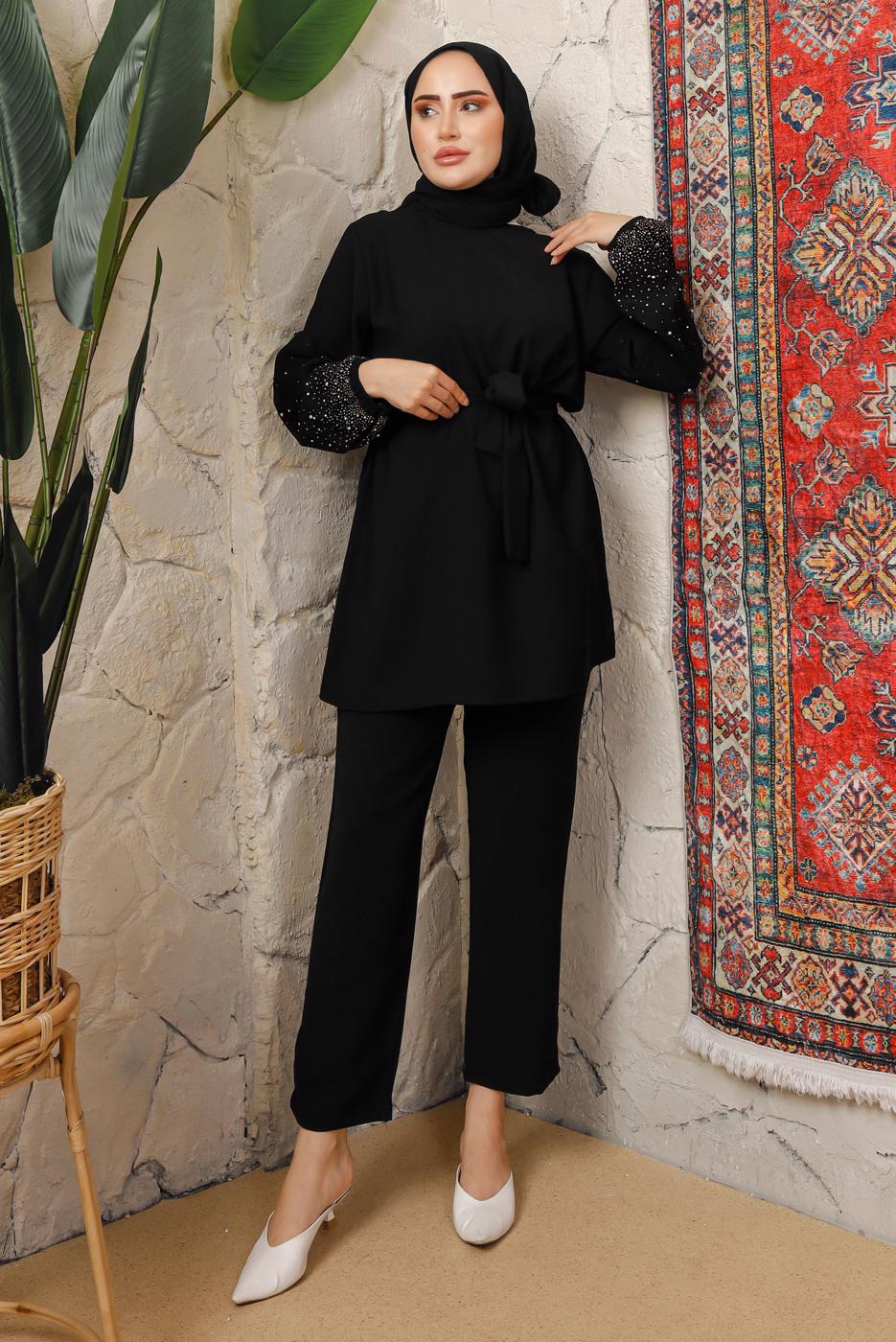 Tesettür giyim SİYAH KOLU TAŞ BASKILI KUŞAKLI PANTOLONLU TAKIM T 6243