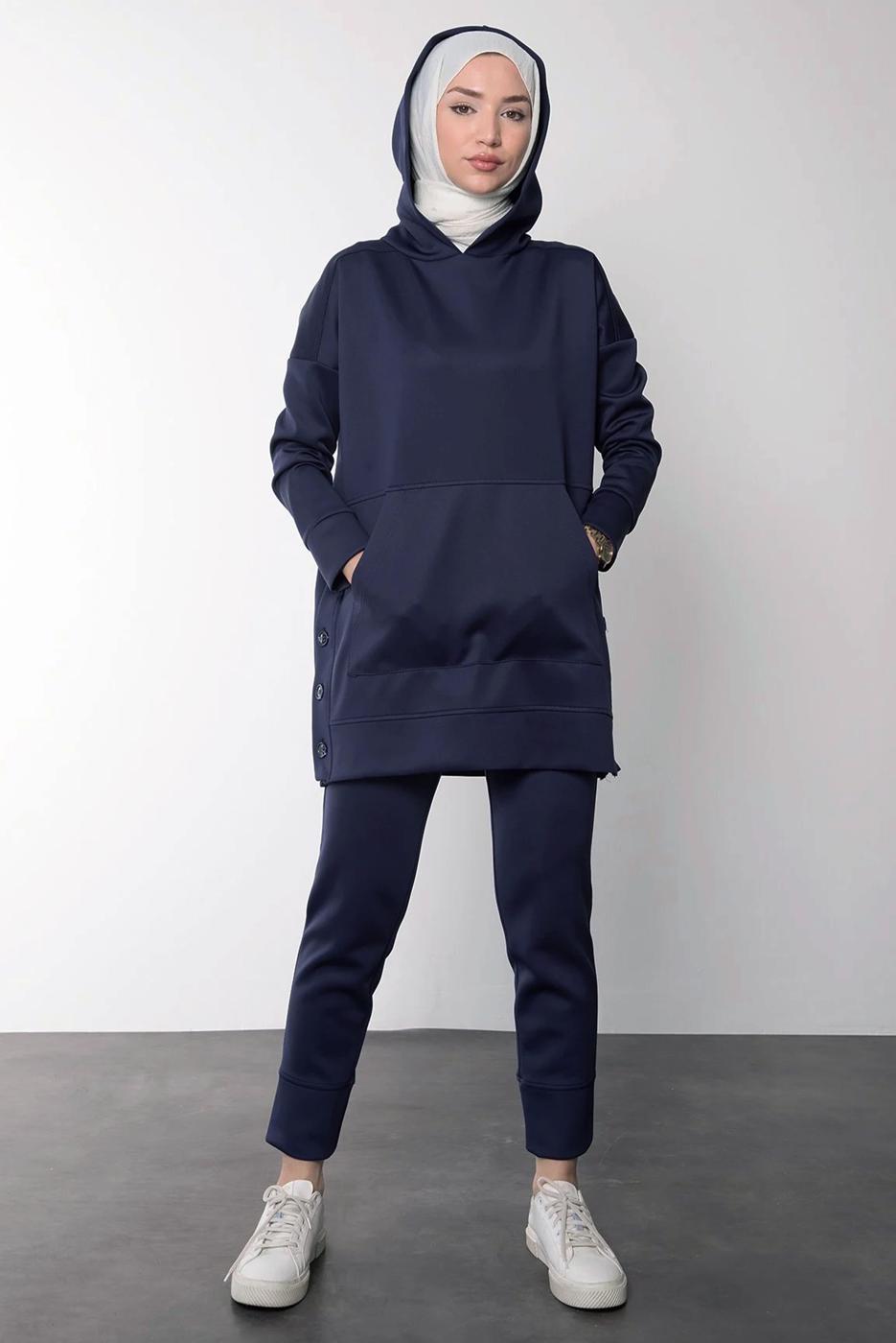 Tesettür giyim LACİVERT KAPÜŞONLU SCUBA PANTOLONLU TAKIM T 6605