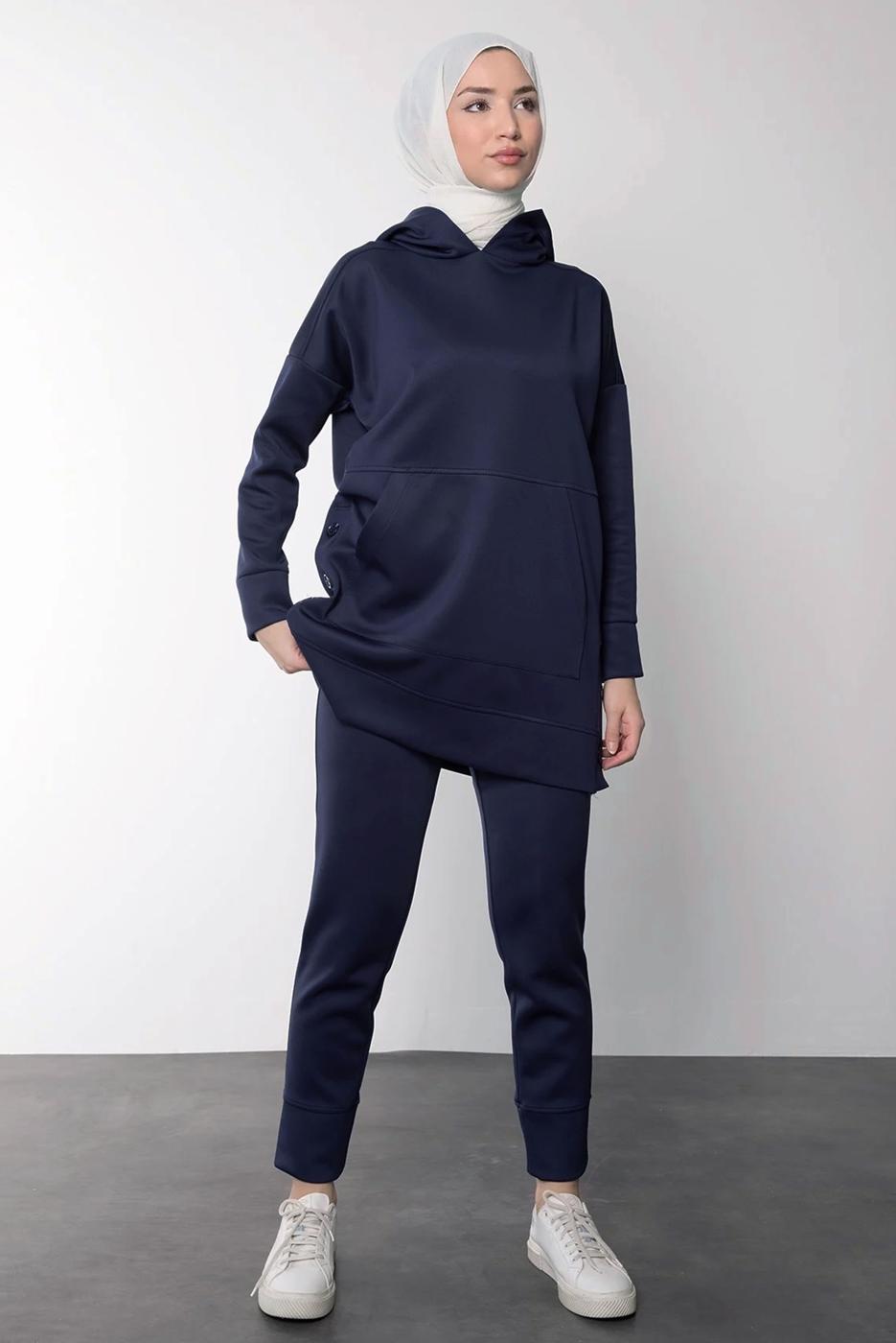 Tesettür giyim LACİVERT KAPÜŞONLU SCUBA PANTOLONLU TAKIM T 6605
