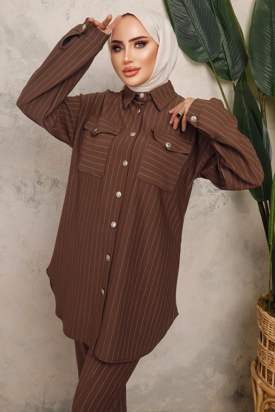 Tesettür giyim KAHVE ÇİZGİLİ DÜĞMELİ PANTOLONLU TAKIM T 7443
