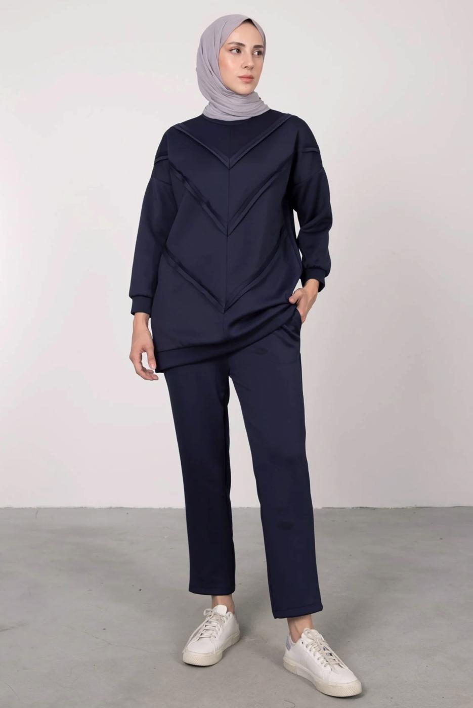 Tesettür giyim LACİVERT SCUBA PANTOLONLU TAKIM T 7605