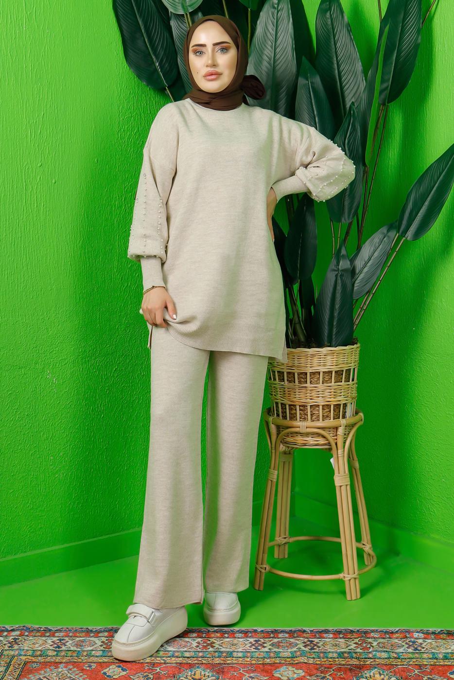 Tesettür giyim BEJ KOLU BONCUK İŞLEMELİ PANTOLONLU TRİKO TAKIM T 8408