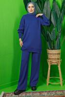 Tesettür giyim LACİVERT KOLU BONCUK İŞLEMELİ PANTOLONLU TRİKO TAKIM T 8408