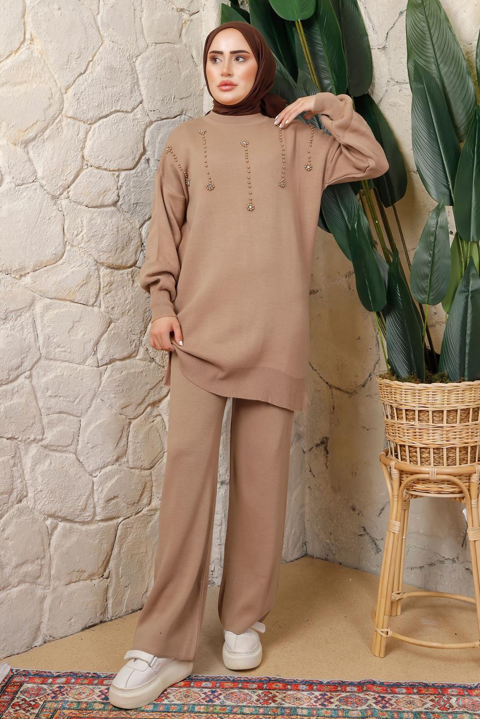 Tesettür giyim KAHVE BONCUK BASKILI PANTOLONLU TRİKO TAKIM T 9408	
