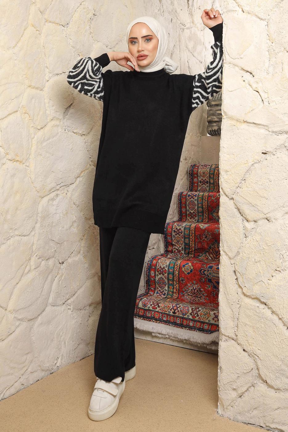 Tesettür giyim SİYAH KOLU DESENLİ PANTOLONLU TAKIM T 9508