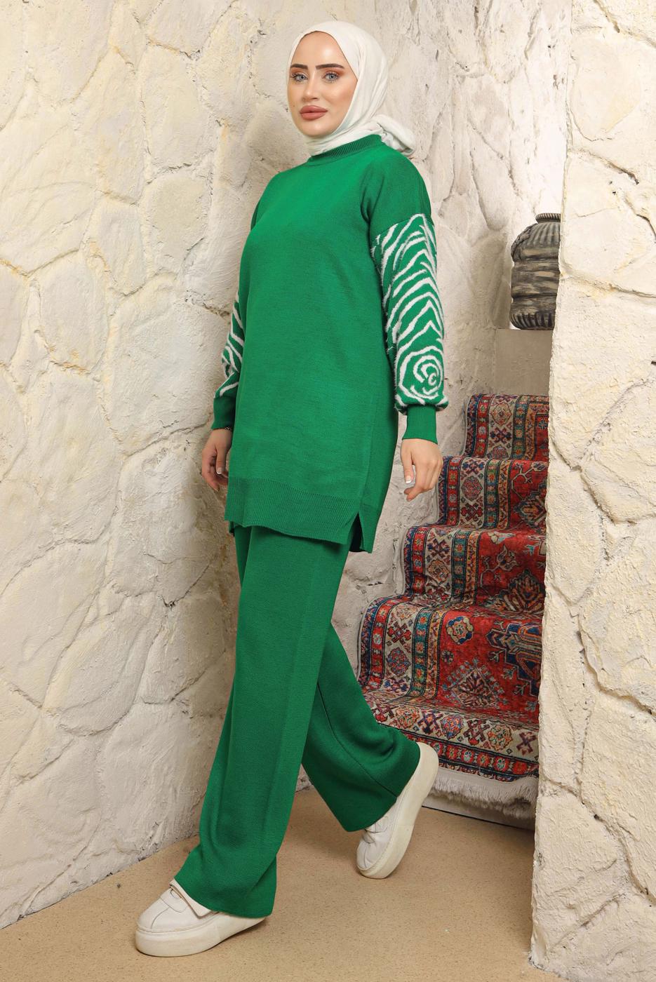 Tesettür giyim YEŞİL KOLU DESENLİ PANTOLONLU TAKIM T 9508