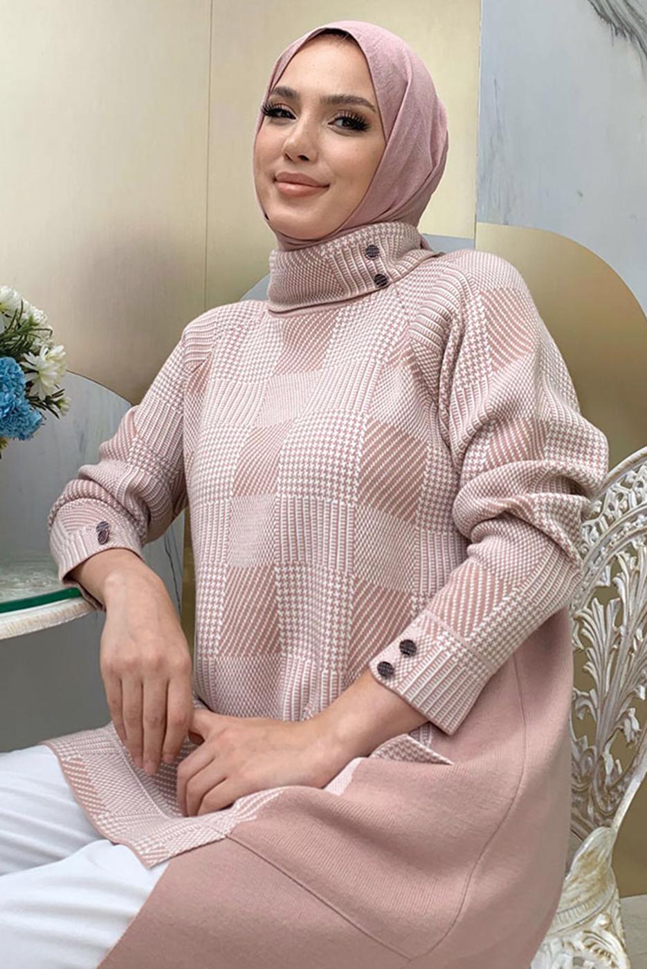 Tesettür giyim PUDRA BOĞAZLI YAKA TRİKO TUNİK T 1834
