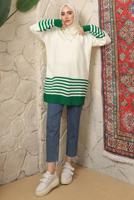 Tesettür giyim YEŞİL ÇİZGİ DETAYLI TRİKO TUNİK T 2608