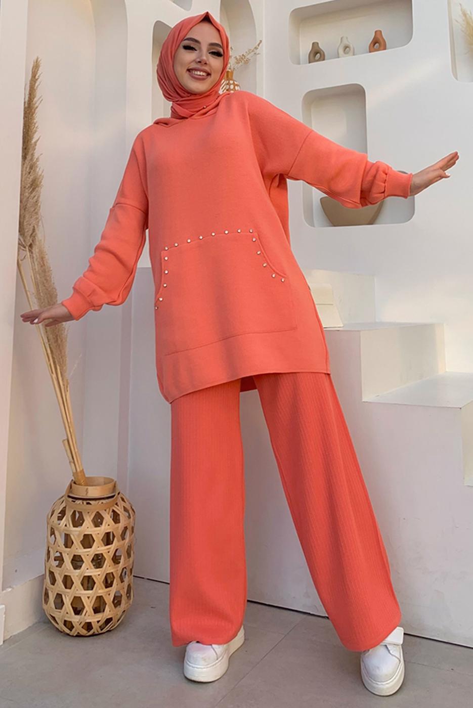 Tesettür giyim NARÇİÇEĞİ KAPÜŞONLU TAŞ DETAYLI TRİKO TUNİK T 44222