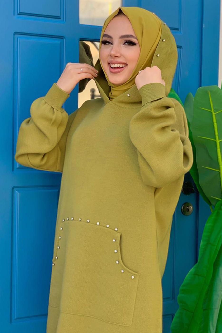 Tesettür giyim YEŞİL KAPÜŞONLU TAŞ DETAYLI TRİKO TUNİK T 44222