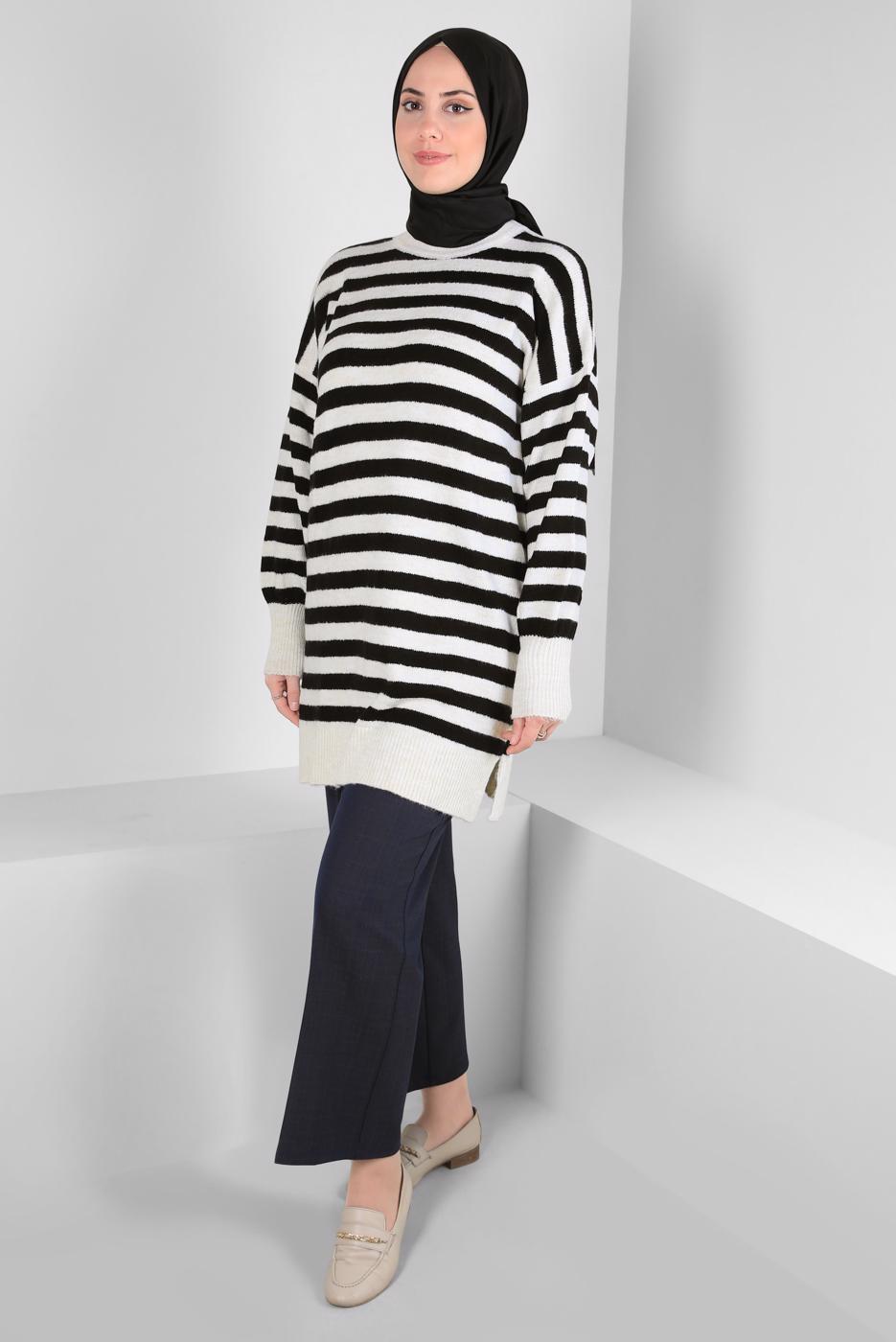 Tesettür giyim SİYAH ÇİZGİLİ TRİKO TUNİK T 4608