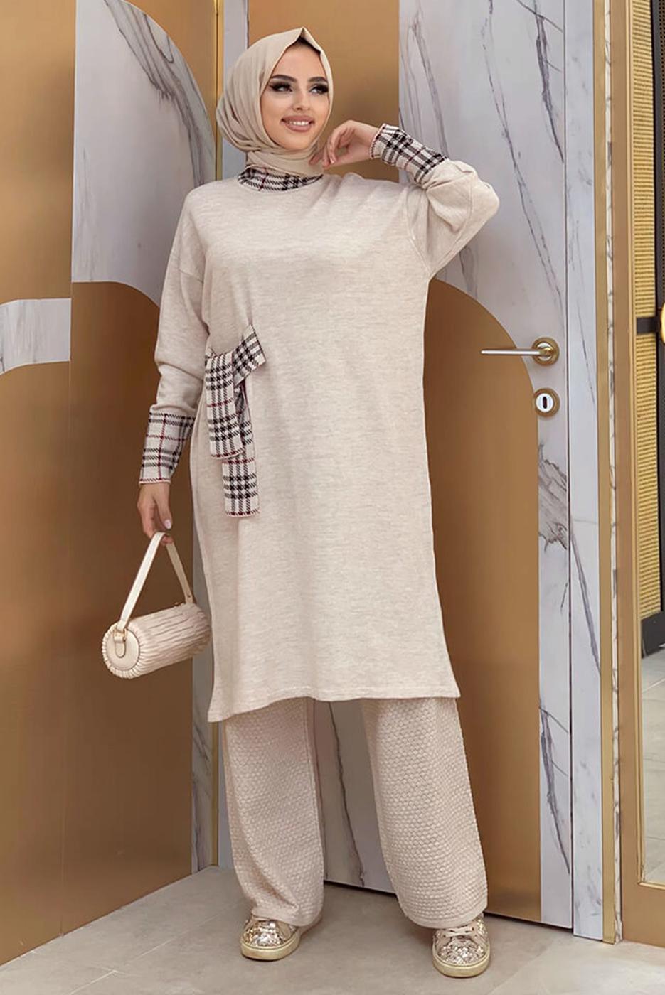 Tesettür giyim BEJ DİK YAKA TRİKO TUNİK T 8334