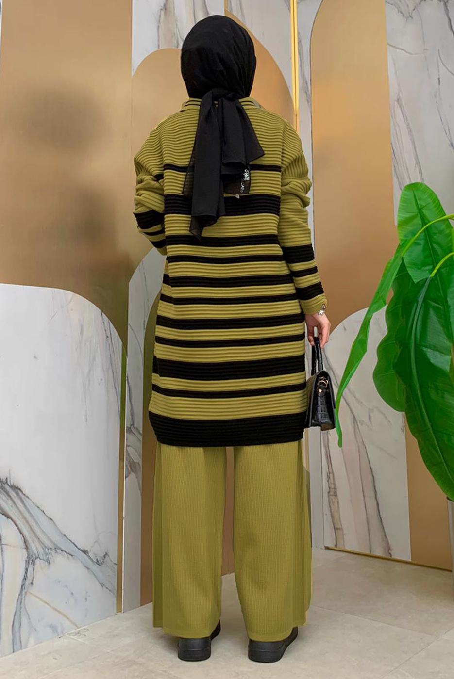 Tesettür giyim SİYAH ÇİZGİLİ TRİKO TUNİK T 93222