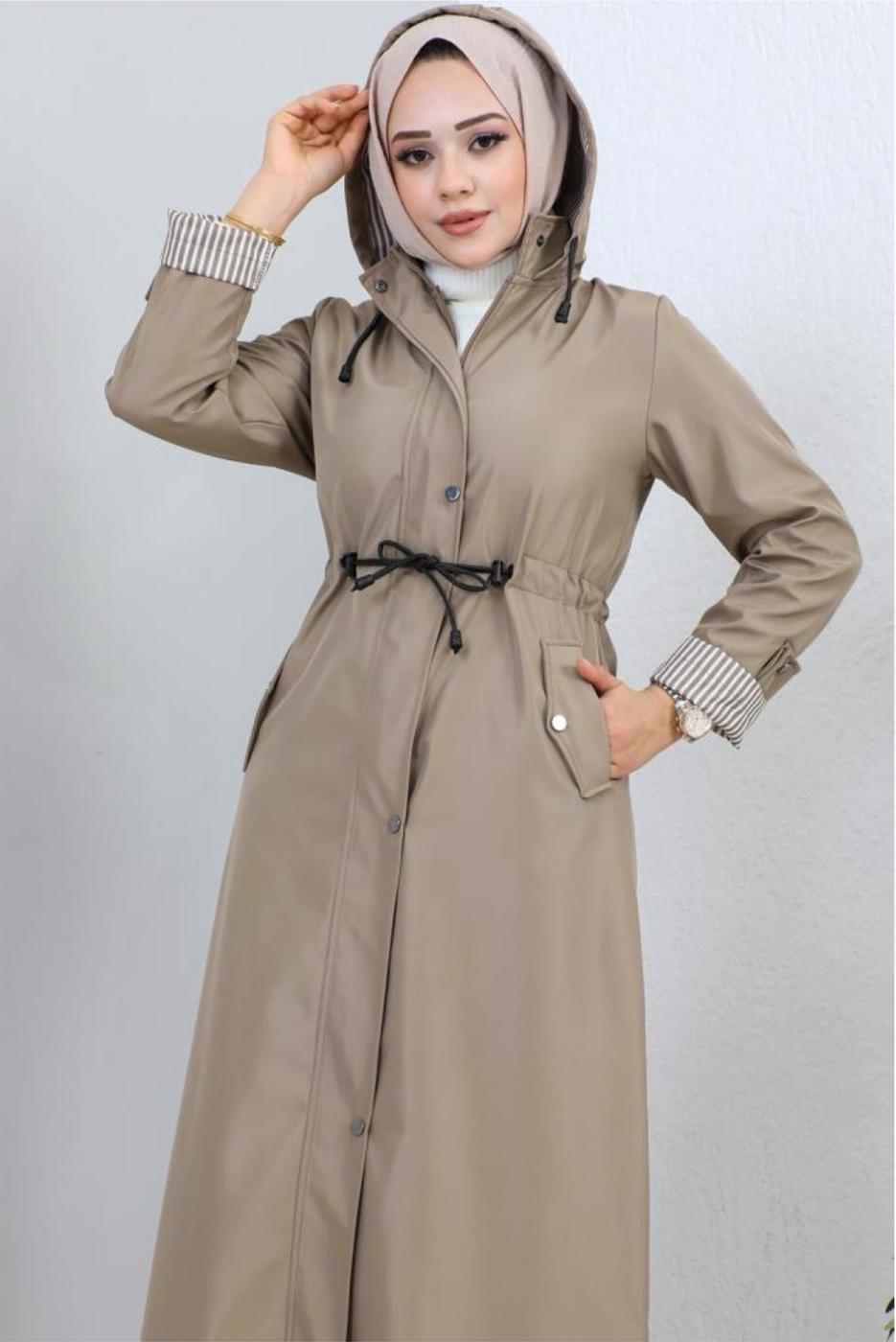 Tesettür giyim BEJ KAPÜŞONLU TRENÇKOT T 0107