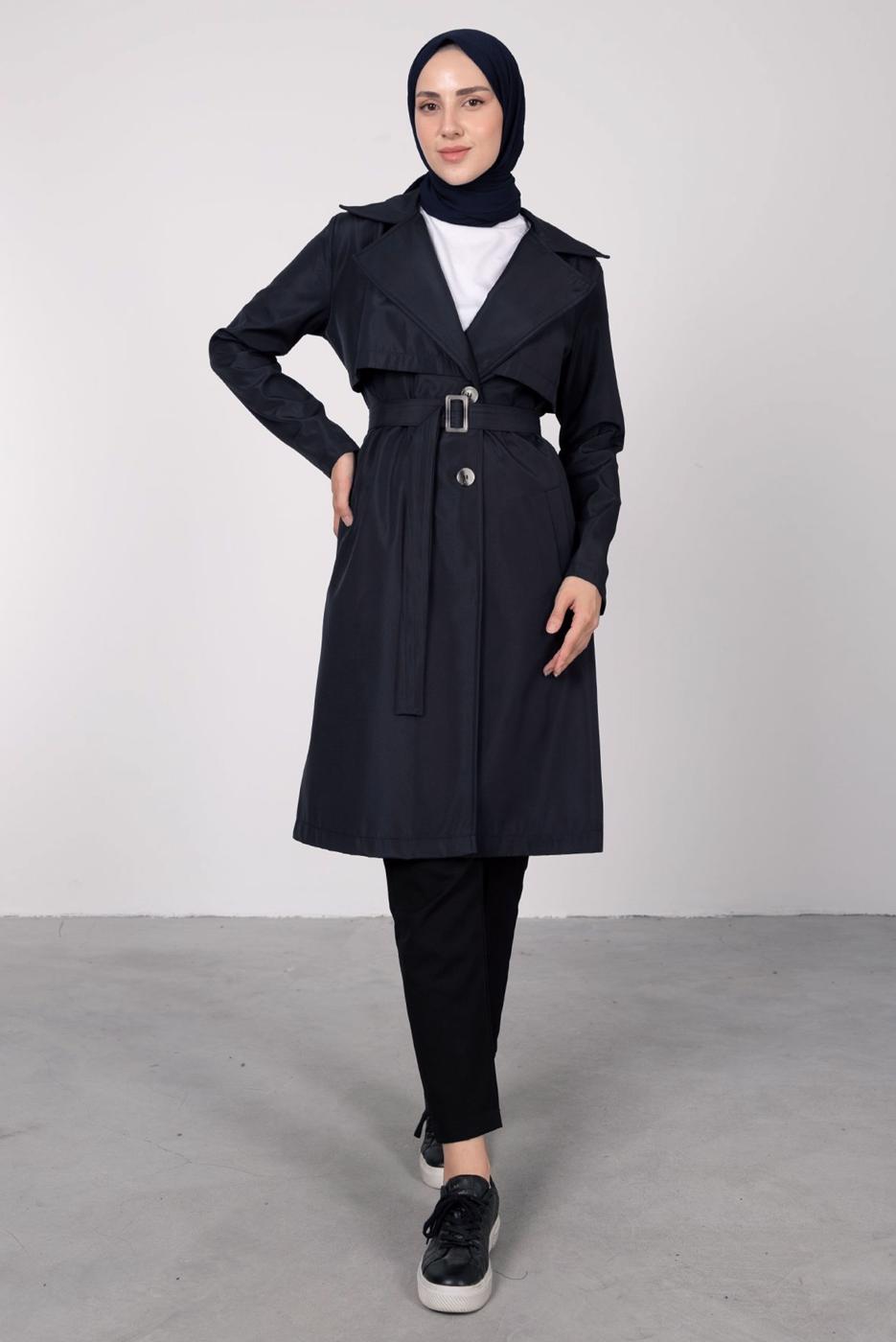 Tesettür giyim LACİVERT KRUVAZE YAKA KEMERLİ TRENÇKOT T 7395