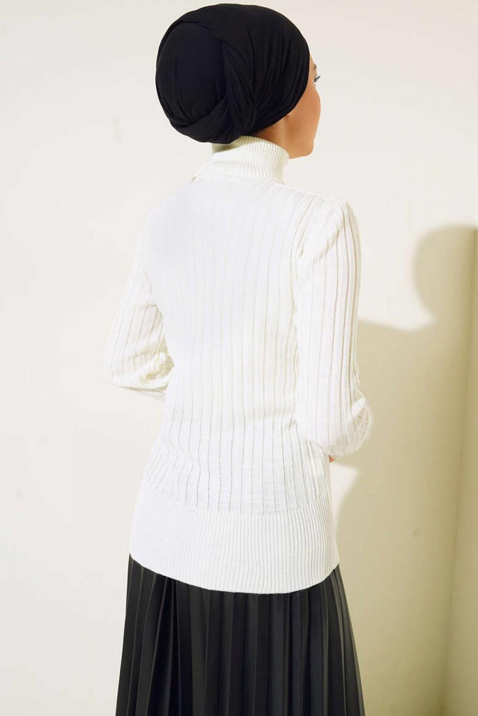 Tesettür giyim EKRU BALIKÇI YAKA TRİKO BODY T 0485