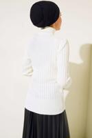 Tesettür giyim EKRU BALIKÇI YAKA TRİKO BODY T 0485