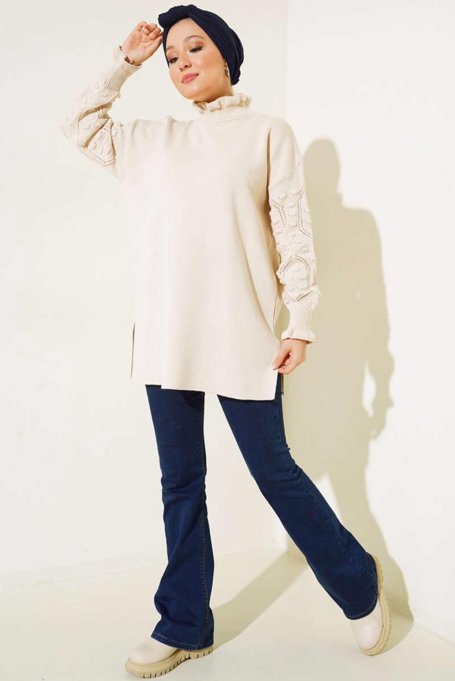 Tesettür giyim EKRU FIRFIR DETAYLI TRİKO KAZAK T 8003