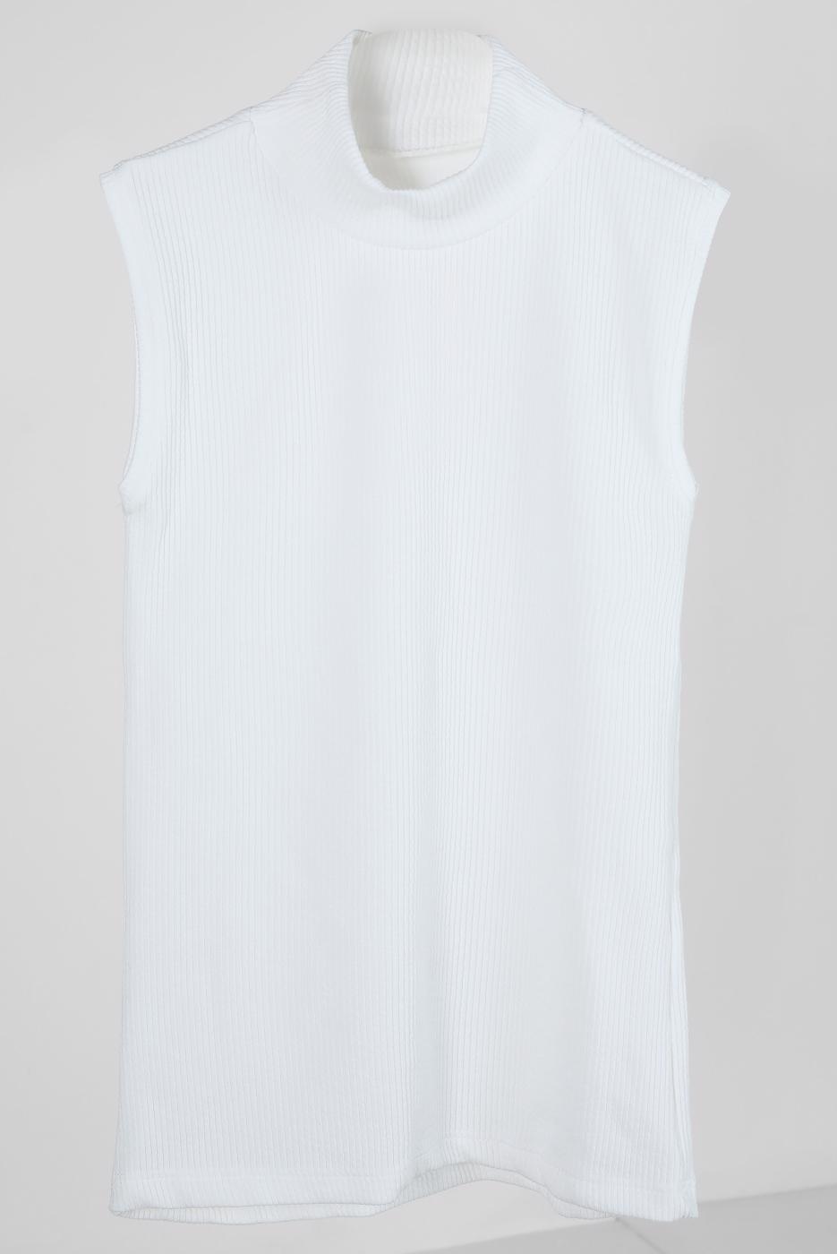 Hijab clothing WHITE SLEEVELESS SWEATER T 8253