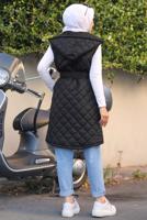 Tesettür giyim SİYAH KAPÜŞONLU KUŞAKLI KAPİTONE ŞİŞME YELEK T 0321-1