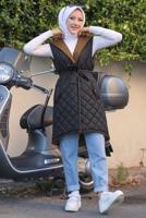 Tesettür giyim SİYAH KAPÜŞONLU KUŞAKLI KAPİTONE ŞİŞME YELEK T 0321-1