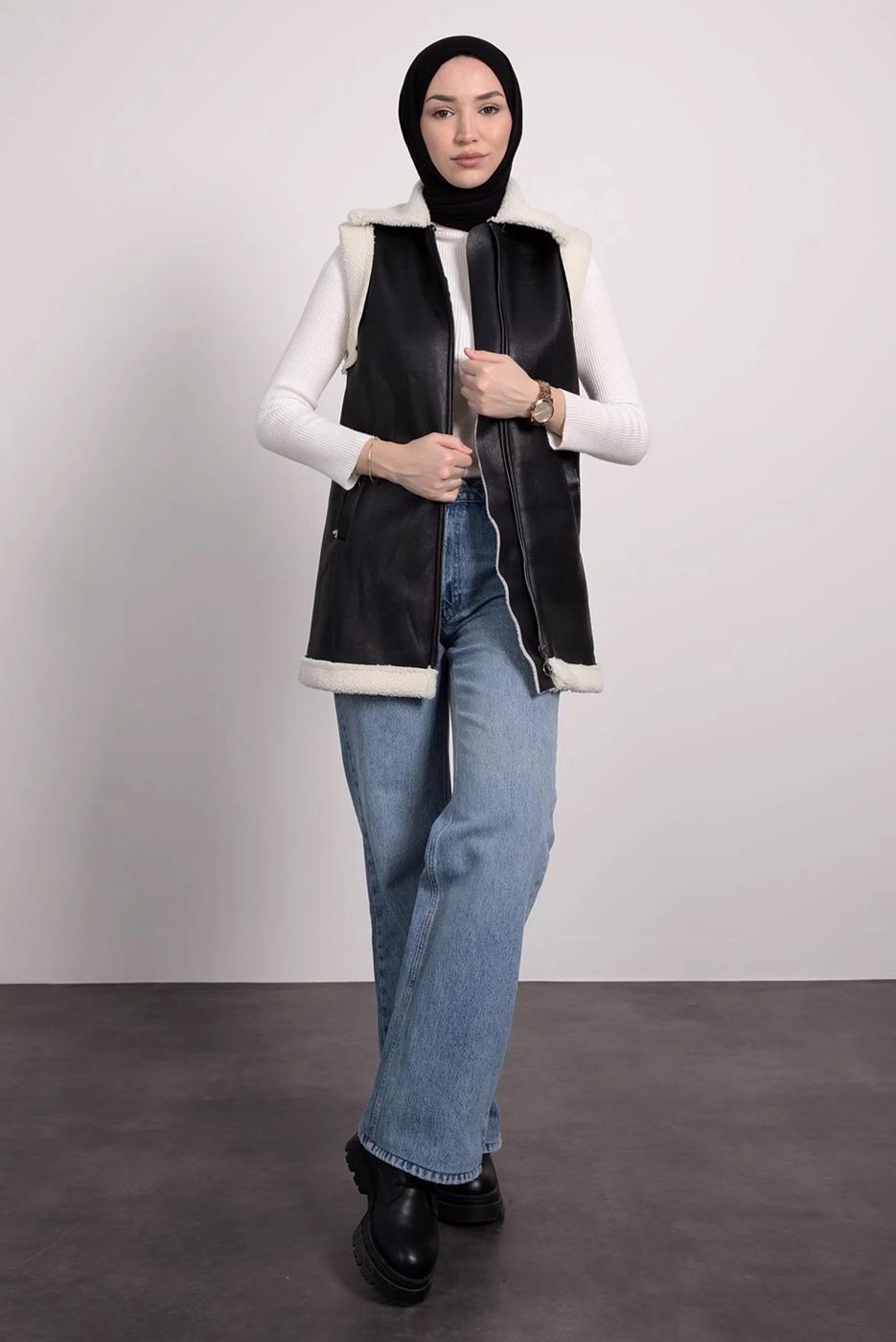 Tesettür giyim SİYAH SUNİ DERİ YELEK T 0795