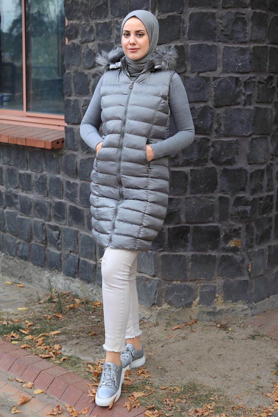 Tesettür giyim GRİ KAPÜŞONLU ŞİŞME YELEK T 4747