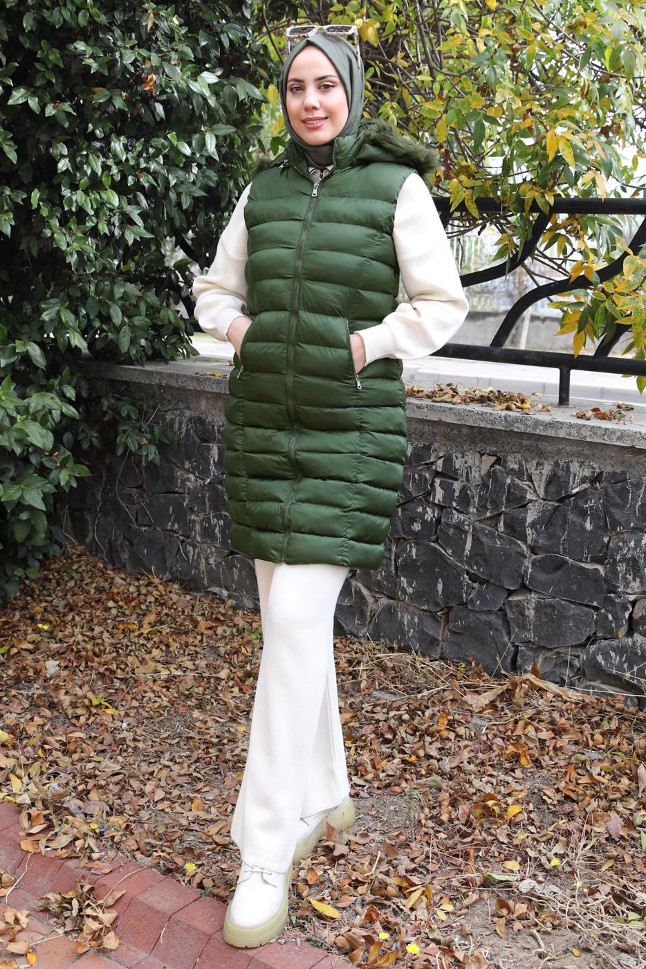 Tesettür giyim HAKİ KAPÜŞONLU ŞİŞME YELEK T 4747