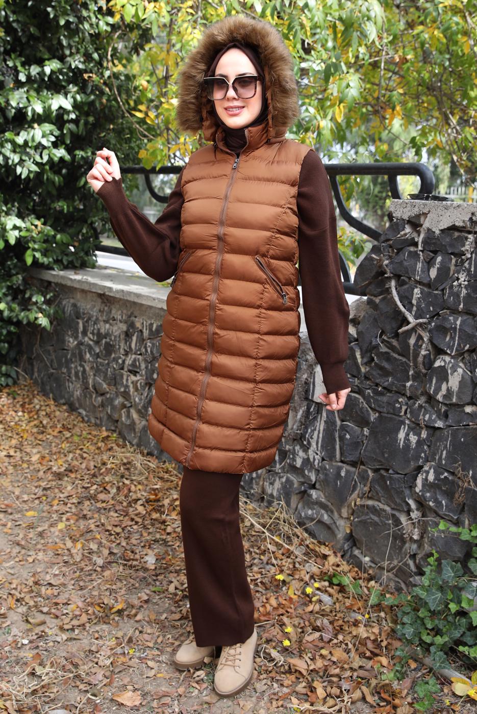 Tesettür giyim TABA KAPÜŞONLU ŞİŞME YELEK T 4747