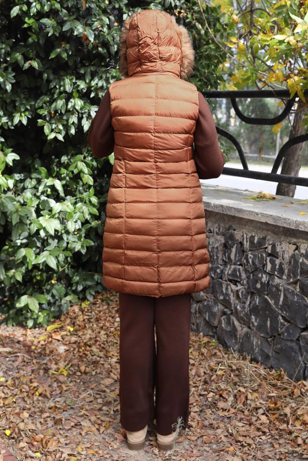 Tesettür giyim TABA KAPÜŞONLU ŞİŞME YELEK T 4747 - TRENDTESETTÜR