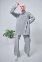 Tesettür giyim GRİ GENİŞ PAÇA SCUBA PANTOLONLU TAKIM T 4353