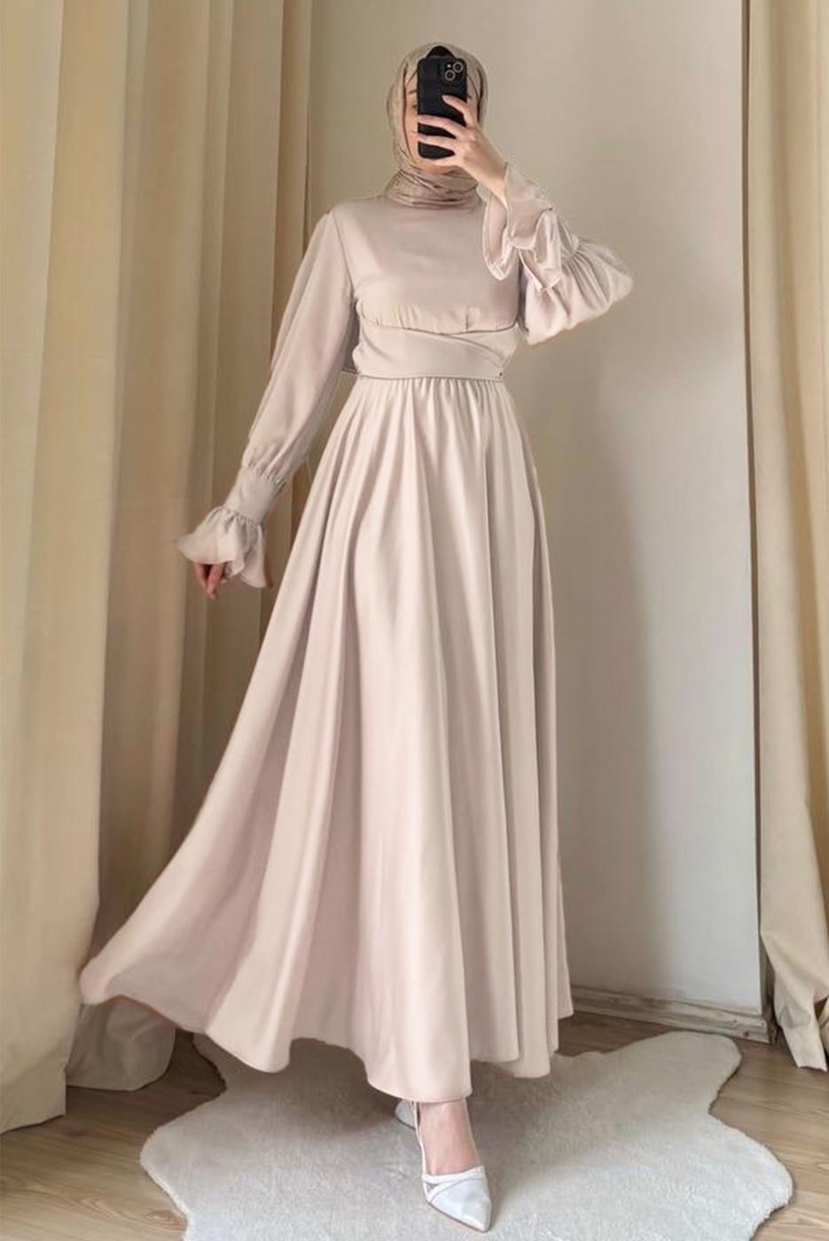 Tesettür giyim BEJ KUŞAKLI SATEN ABİYE ELBİSE T 3895