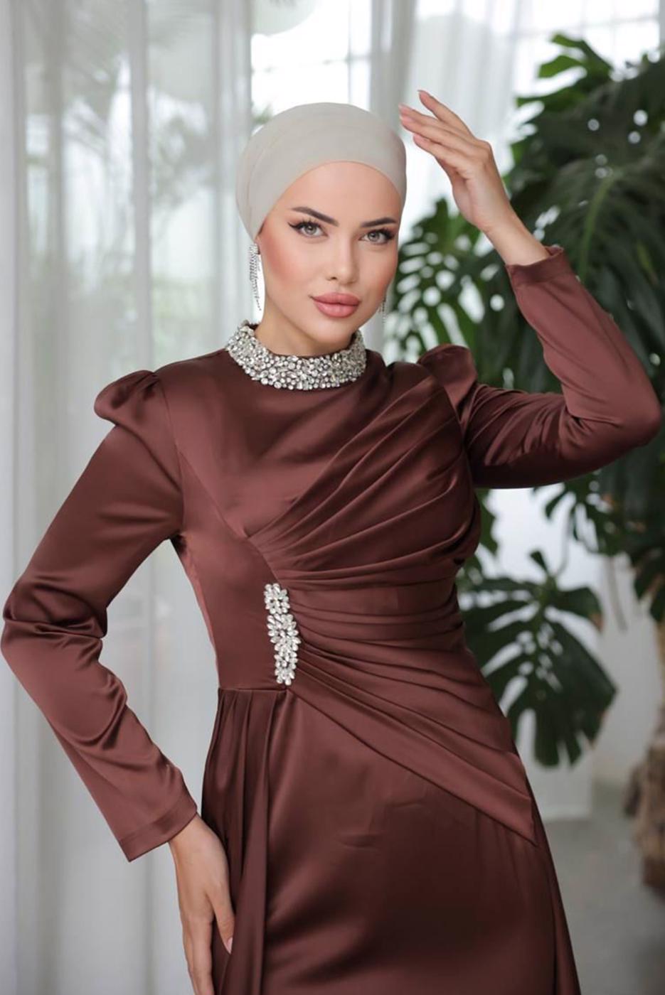 Tesettür giyim KAHVE TAŞLI SATEN ABİYE ELBİSE T 7654
