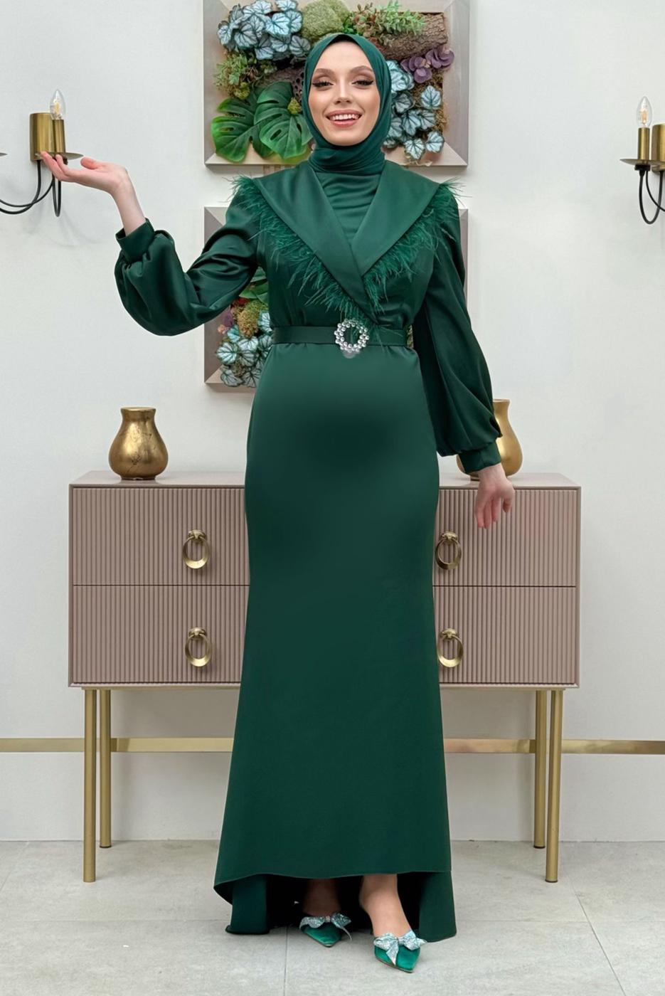 Tesettür giyim YEŞİL KEMERLİ TÜY DETAYLI ABİYE ELBİSE T 9683