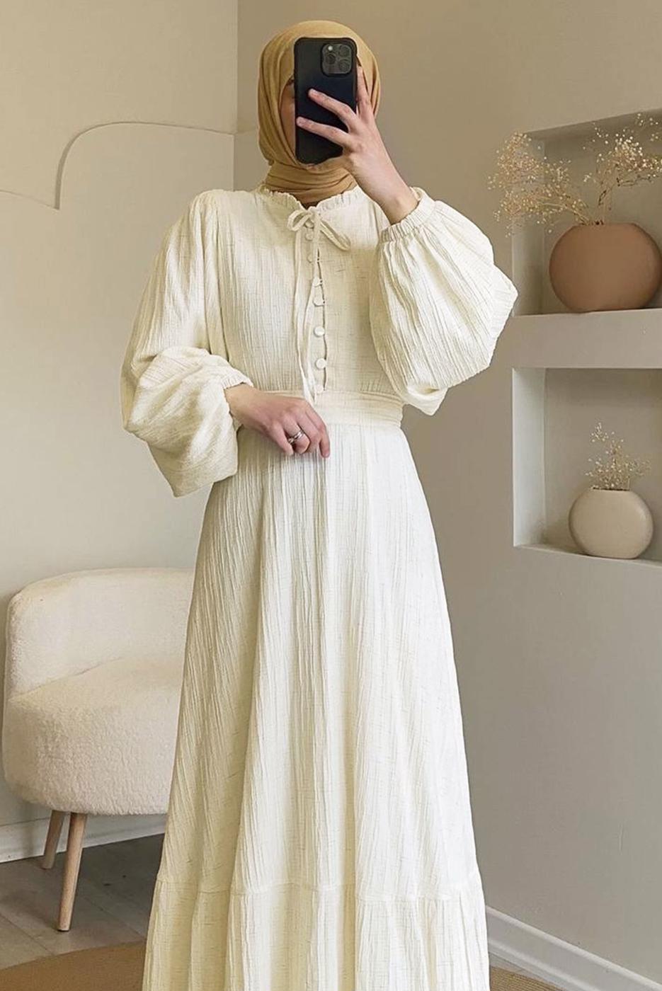 Tesettür giyim KREM BALON KOL BÜRÜMCÜK ELBİSE T 0802