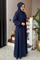 Vêtements hijab BLEU MARINE ROBE CEINTURE T 2096