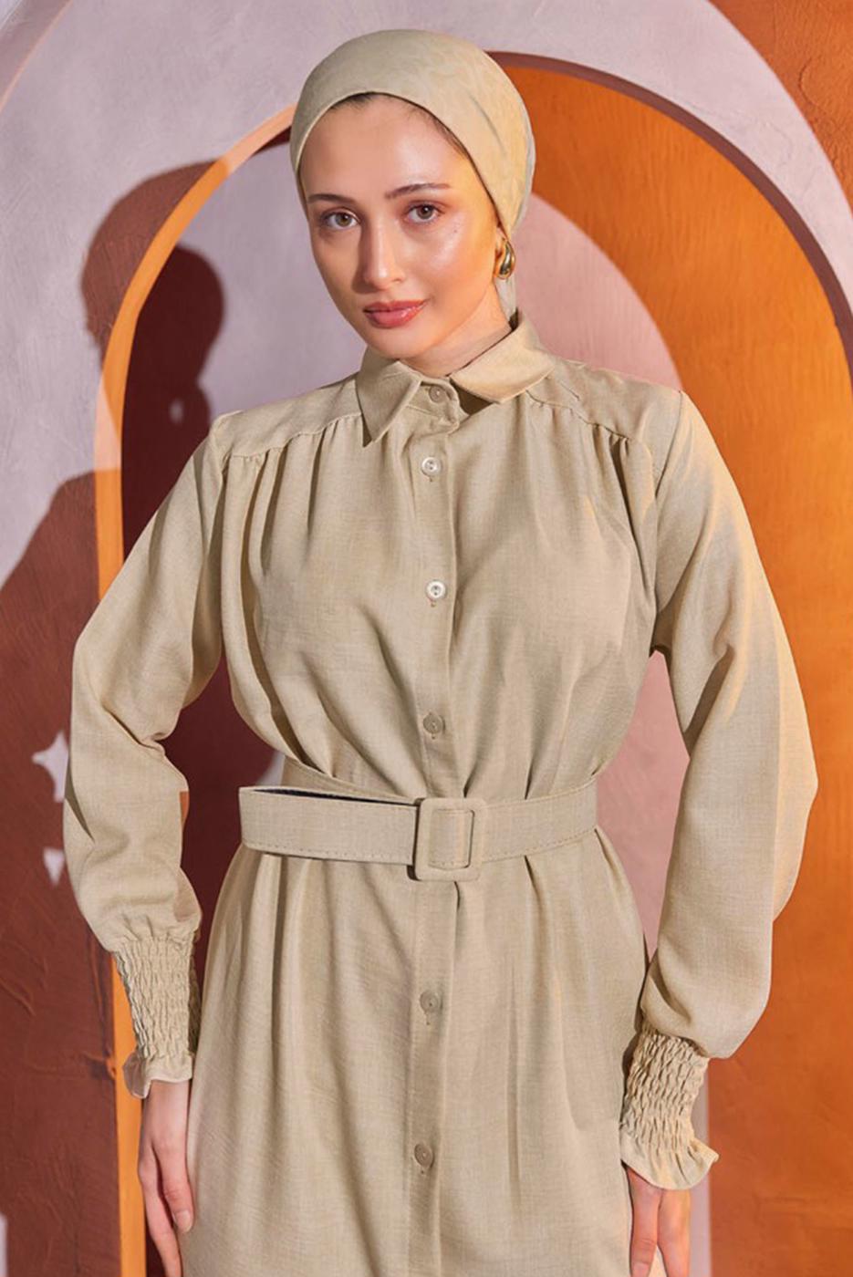 Tesettür giyim BEJ KEMERLİ ELBİSE T 2104