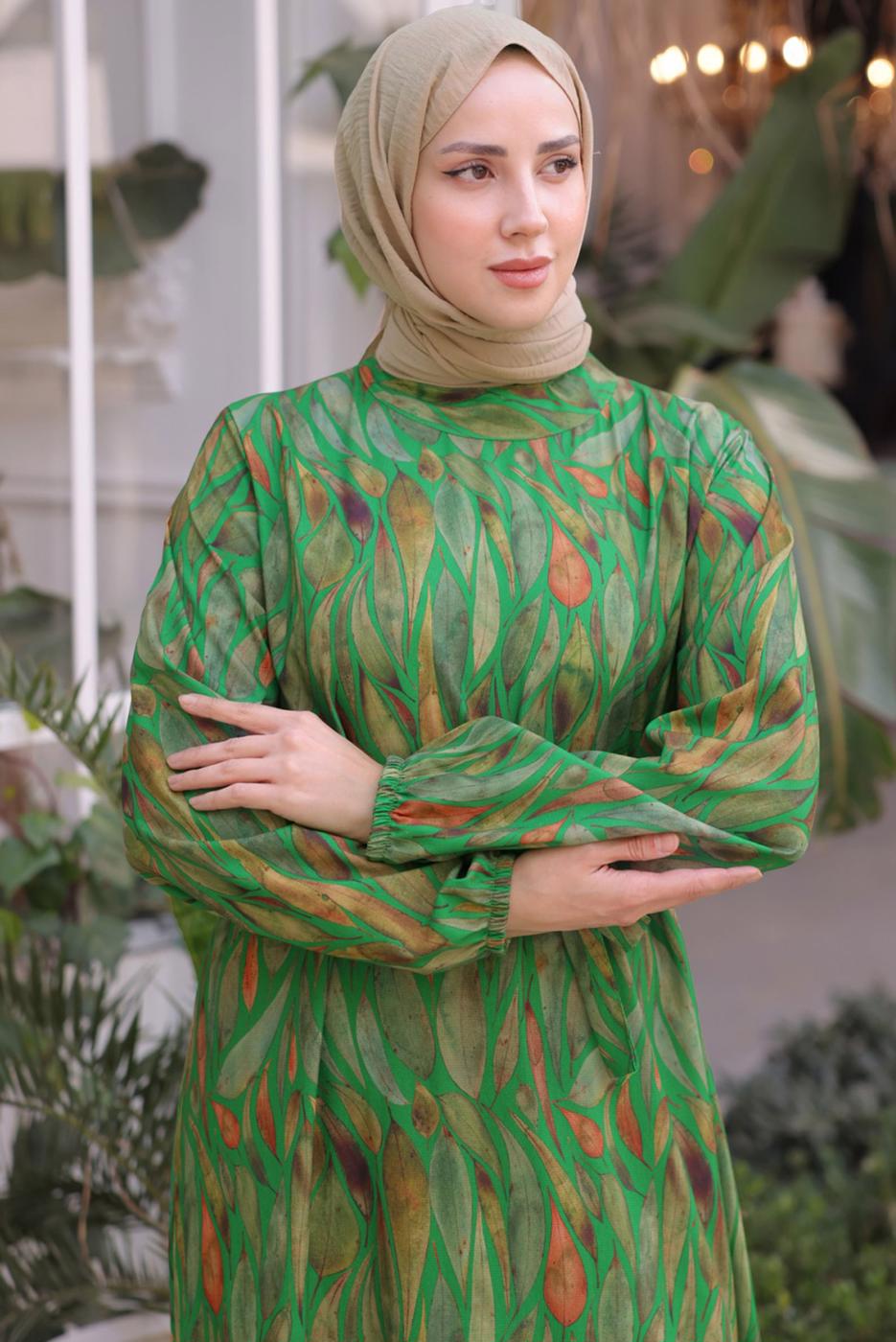 Tesettür giyim YEŞİL KUŞAKLI DESENLİ ELBİSE T 30021