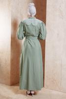 Tesettür giyim YEŞİL KUŞAKLI ÇİZGİLİ ELBİSE T 3202