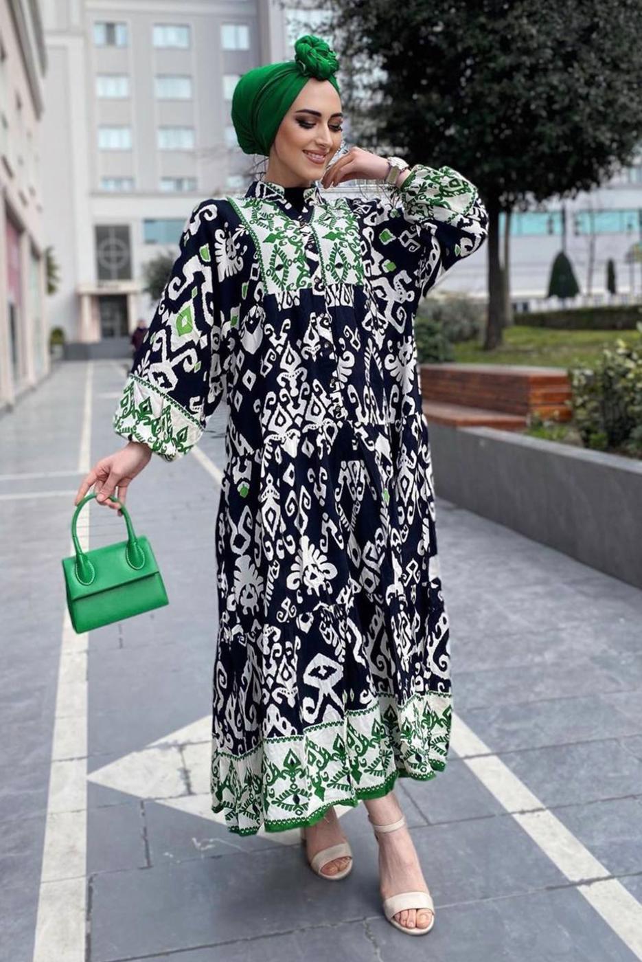 Tesettür giyim YEŞİL ETNİK DESENLİ VİSKON ELBİSE T 3659