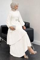 Tesettür giyim BEYAZ KEMERLİ KATLI ELBİSE T 3821