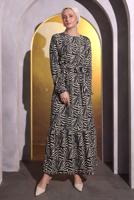 Tesettür giyim SİYAH ZEBRA DESENLİ KUŞAKLI ELBİSE T 4095